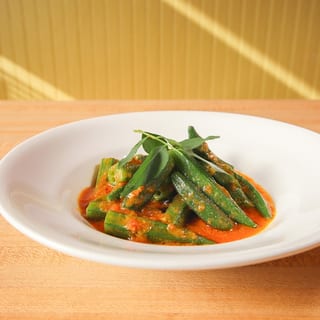 Okra Tofu Curry (YonePaTayThee Hin)