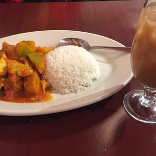 Potato Tofu Curry (Arloo PahPya Hin)